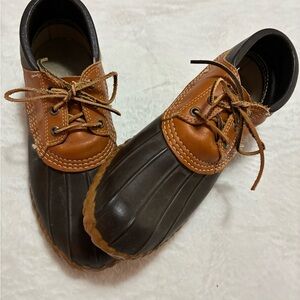 L.L. Bean Men's Tan and Black Gumshoes , Vintage